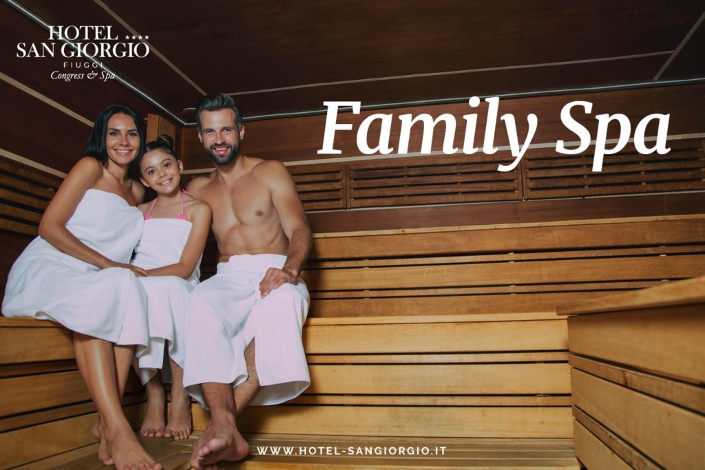 family-spa-per-famiglie-pacchetto-offerta-sale-famiglia-spa-per-famiglie-fiuggi-terme-centro-benessere-e-spa-congressi-hotel-san-giorgio-fiuggi-bambini-ingresso-piscina.jpg