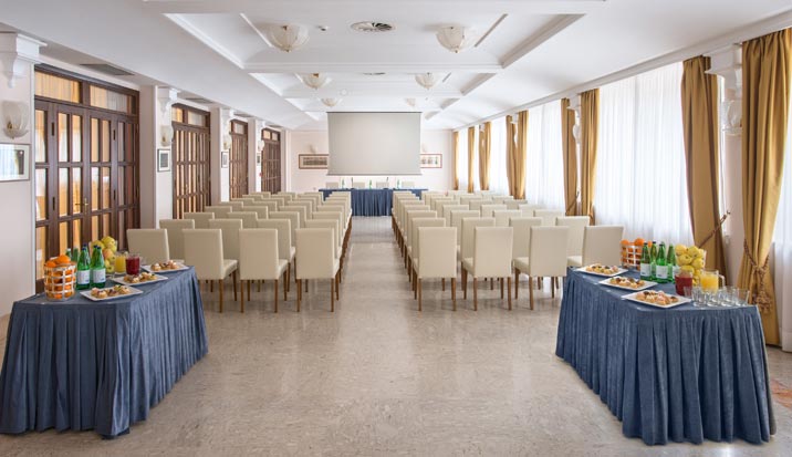 sala-congressi-congress-meeting-meet-convegni-centro-conferenza-riunione-consiglio-convention-simposio-professionisti-hotel-san-giorgio-fiuggi-terme-spa-heaven-