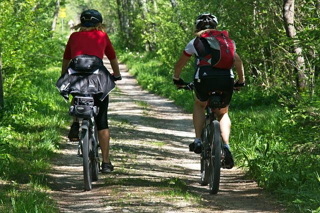 biking-bike-byke-mountain-bike-bicicletta-escursioni-visite-guidate-cosa-fare-a-fiuggi-cosa-vedere-terme-ciociaria-lazio-collepardo-trekking-trail-sentieri-bicicle-hotel-san-giorgio-heaven-spa